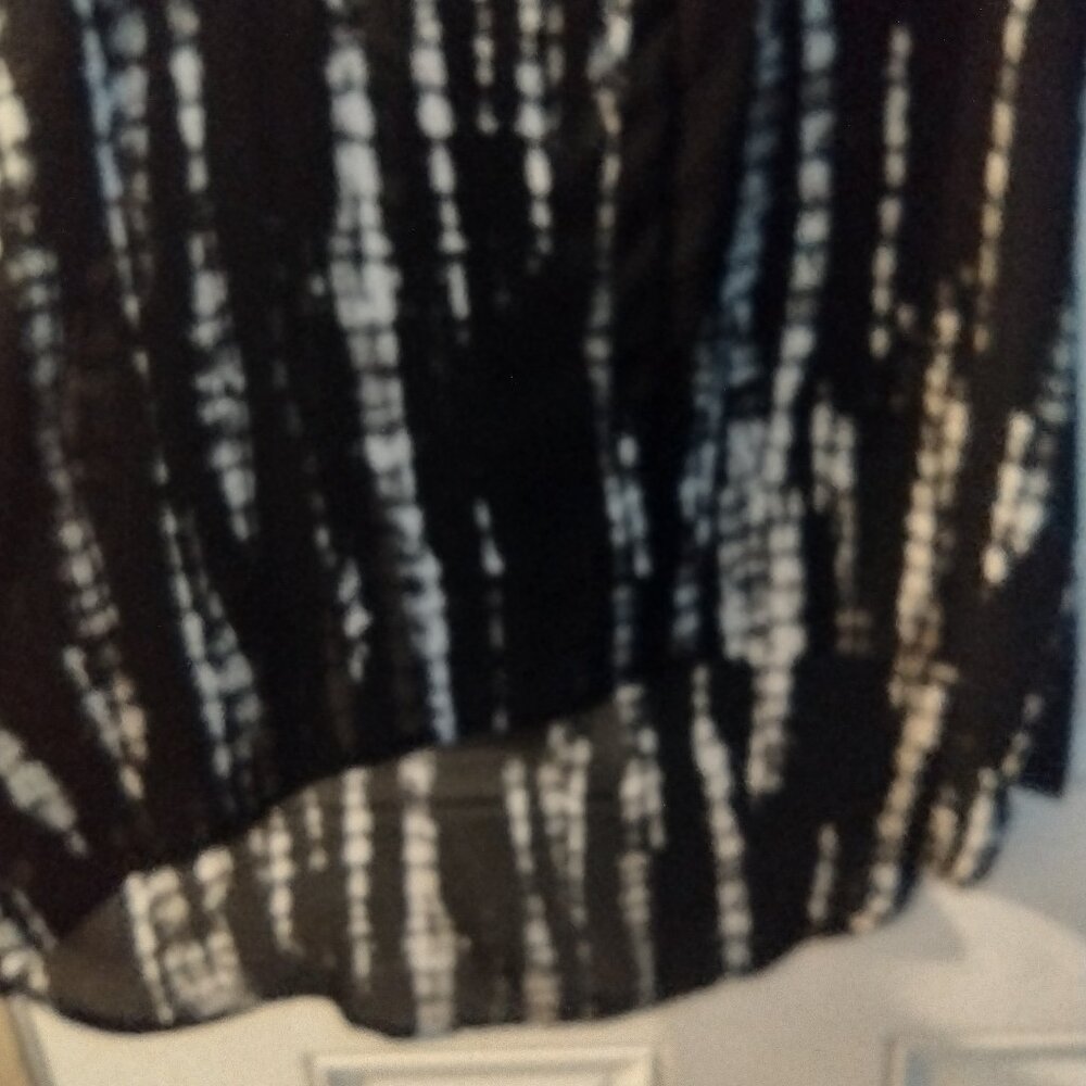 WOMENS SLEEVELESS TUNIC LONGER IN BACK - Picture 3 of 4